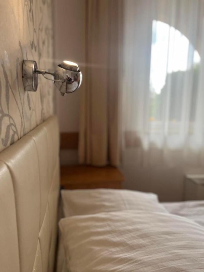 Hotel U Grubego Wielogora Ngoại thất bức ảnh